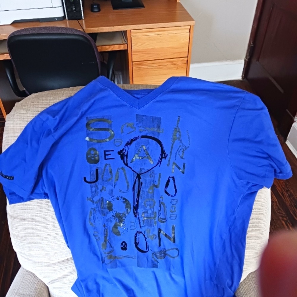 Sean John v-neck